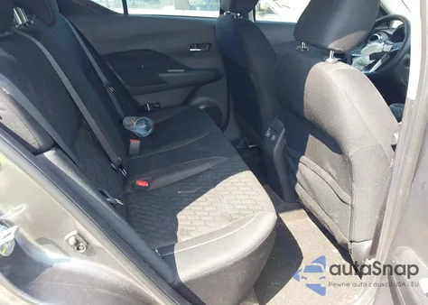 2023 Nissan Kicks Sv Xtronic Cvt z USA, uszkodzony, nr VIN 3N1CP5CV7PL543231